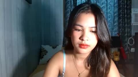 Mia online show from 07-28-26, 12:18
