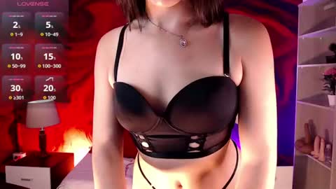 Snapshot of urlilbunny666 chatting on 07-28-26, 07:39 Lissa online show from 07-28-26, 07:39