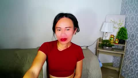 urlovely_che online show from 10-12-25, 10:14