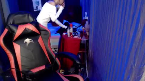 Snapshot of urlovelychinita chatting on 01-11-25, 01:06 urlovelychinita online show from 01-11-25, 01:06