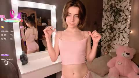 Shayna online show from 10-20-25, 02:50