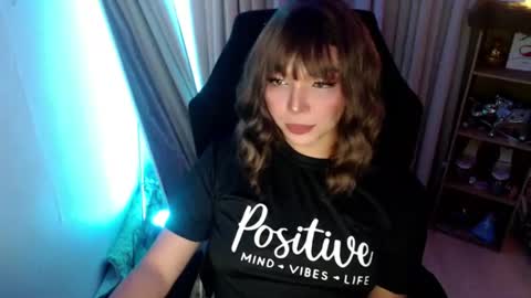 Snapshot of urlovingmonica14 chatting on 07-15-26, 04:12 monica online show from 07-15-26, 04:12