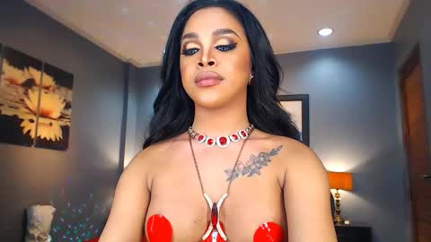 UrMajestyTyra online show from 12-24-24, 07:06