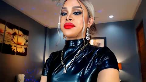 UrMajestyTyra online show from 12-28-24, 04:08