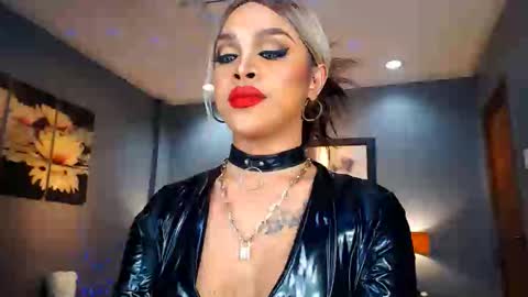 UrMajestyTyra online show from 12-29-24, 03:54
