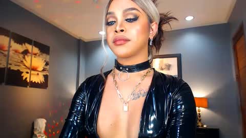 UrMajestyTyra online show from 01-03-25, 03:22