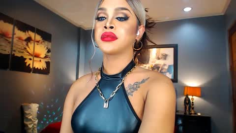 UrMajestyTyra online show from 01-18-25, 05:10