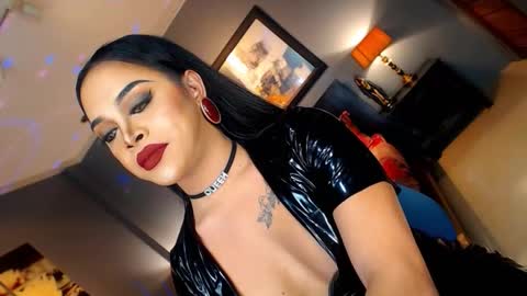 Snapshot of urmajestytyra chatting on 11-23-25, 01:38 UrMajestyTyra online show from 11-23-25, 01:38