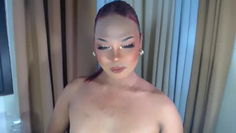 Snapshot of urmakelove_fac chatting on 05-25-26, 04:29 urmakelove_fac online show from 05-25-26, 04:29