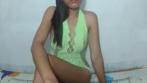 Snapshot of urmorenasexygirl4u chatting on 04-22-26, 12:57 It me SHELLA online show from 04-22-26, 12:57