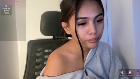 urmystical_sofie online show from 05-19-26, 07:20
