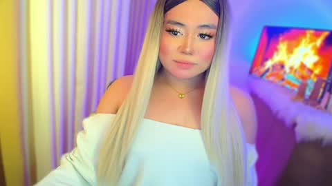 Snapshot of urnaughty_ceciliaxxx chatting on 07-24-26, 04:27 cecilia online show from 07-24-26, 04:27
