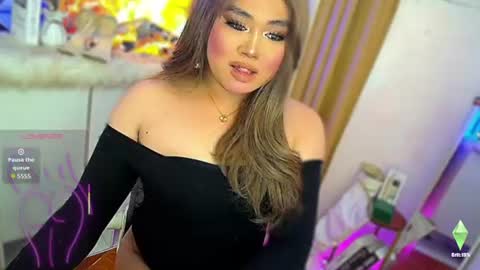 Snapshot of urnaughty_ceciliaxxx chatting on 07-30-26, 07:02 cecilia online show from 07-30-26, 07:02