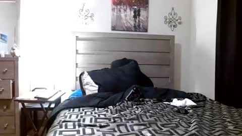 Snapshot of urobon67 chatting on 12-18-25, 01:11 urobon49 online show from 12-18-25, 01:11