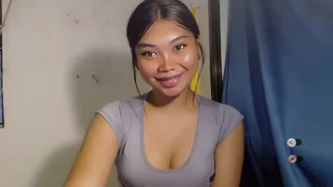 Snapshot of urpinay_sandra69 chatting on 06-19-26, 05:56 urpinay_sandra69 online show from 06-19-26, 05:56