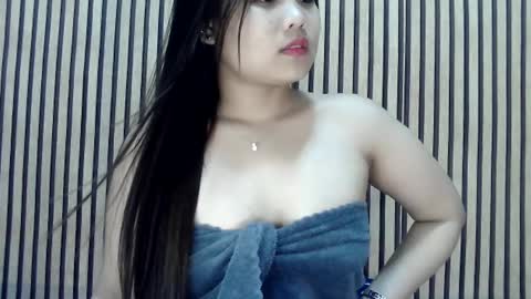 urpinaycutie online show from 02-20-25, 10:37