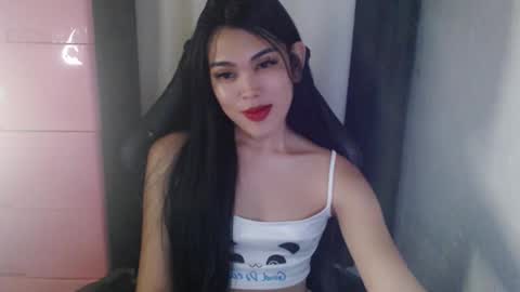 Snapshot of urpinayjenfuckerxxx chatting on 01-20-25, 03:48 Jenny online show from 01-20-25, 03:48
