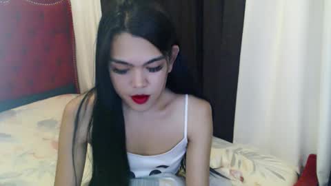 Snapshot of urpinayjenfuckerxxx chatting on 09-26-25, 01:26 Jenny online show from 09-26-25, 01:26