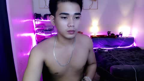 Snapshot of urpinoy_cummer chatting on 12-18-25, 03:29 urpinoy_cummer online show from 12-18-25, 03:29