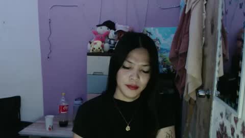 Snapshot of urpreciouspinayxxx chatting on 11-07-25, 11:54 hi im kim online show from 11-07-25, 11:54