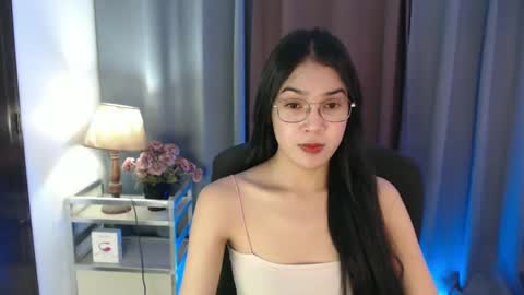 Snapshot of urpretty_nix chatting on 03-12-25, 07:06 Nix online show from 03-12-25, 07:06