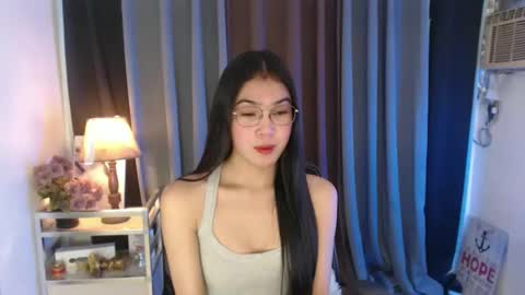 Snapshot of urpretty_nix chatting on 10-20-25, 10:38 Nix online show from 10-20-25, 10:38
