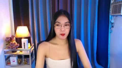 Snapshot of urpretty_nix chatting on 12-14-25, 10:20 Nix online show from 12-14-25, 10:20