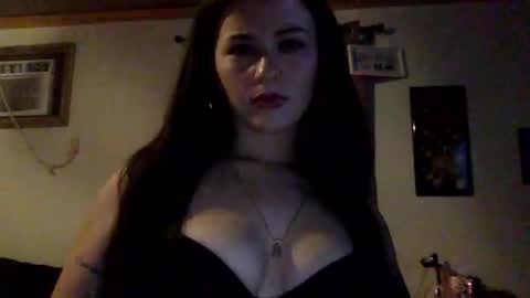 urrfavvsexyy online show from 12-19-25, 05:03