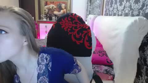 Snapshot of ursecrettreasure88 chatting on 12-21-24, 08:07 UrSecretTreasure88 online show from 12-21-24, 08:07