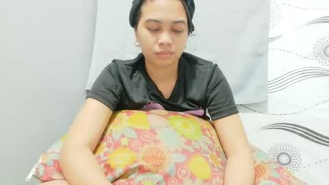 Snapshot of ursexy_pinay_skinny chatting on 05-03-26, 04:51 im jenny online show from 05-03-26, 04:51