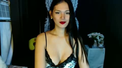 Snapshot of urthai_hotfilipinax chatting on 01-23-25, 11:26 angel online show from 01-23-25, 11:26