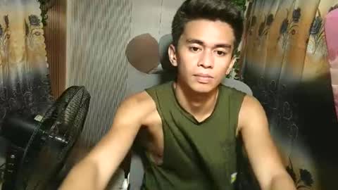 Snapshot of urwild_fuckerxx chatting on 05-15-26, 08:43 urwild_fuckerxx online show from 05-15-26, 08:43