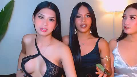 urwildest_margaret online show from 04-23-26, 06:54