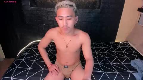 Snapshot of urxxxhotandie chatting on 11-16-25, 05:29 Marco online show from 11-16-25, 05:29