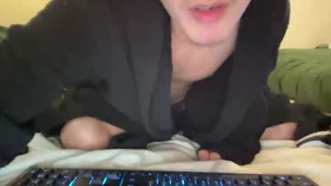 urztrulyy_ online show from 06-28-26, 01:44