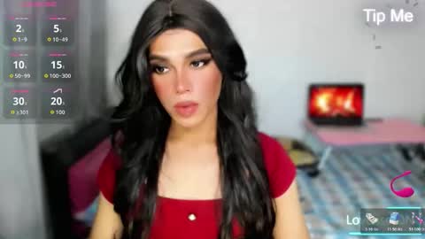 Snapshot of us_luna chatting on 02-23-26, 10:40 Luna online show from 02-23-26, 10:40