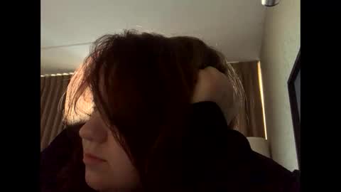 usefulhole online show from 10-02-25, 10:17