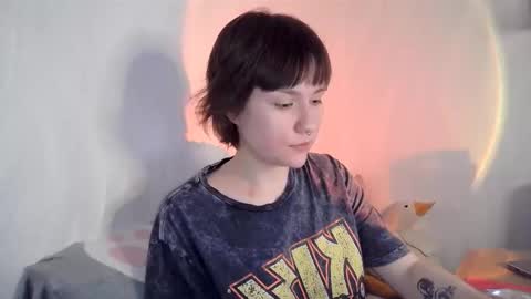 Snapshot of uwujudyosas chatting on 02-06-26, 11:35 Judy online show from 02-06-26, 11:35