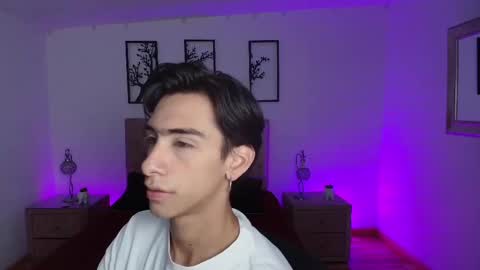 Snapshot of uyukie chatting on 09-11-25, 12:16 UYUKIE online show from 09-11-25, 12:16