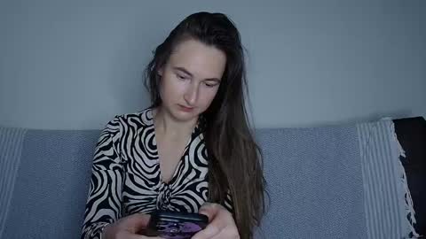 Valensiya online show from 05-26-26, 04:36