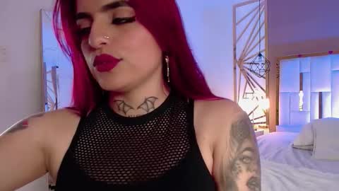 Snapshot of vaaleriee_miller_ chatting on 11-01-25, 06:21 valeriee miller online show from 11-01-25, 06:21