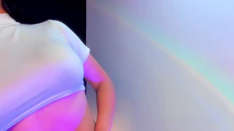 Snapshot of vaelina_ chatting on 07-20-26, 11:07 Vaelina online show from 07-20-26, 11:07