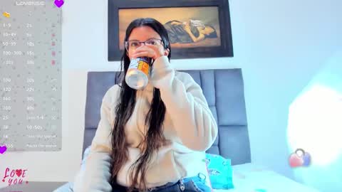 Vahiolet smith online show from 04-22-26, 03:09