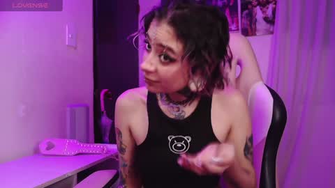 Vainilla Independent model online show from 02-09-25, 12:06