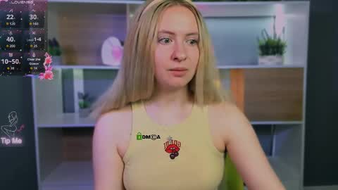 vaiolet_lovely online show from 04-28-26, 02:27