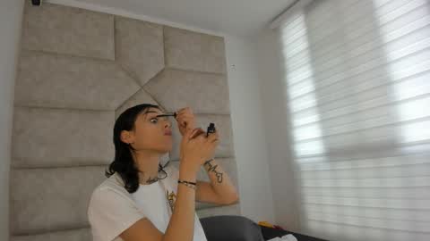 V A I O L E T T  S M I T H online show from 11-07-25, 03:45