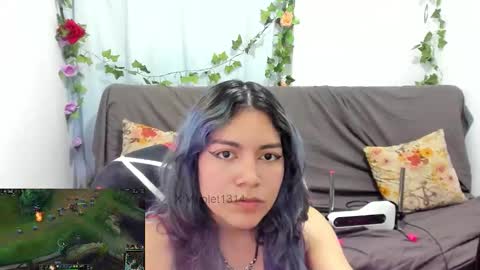 Vaiolet1314 online show from 02-15-26, 12:40