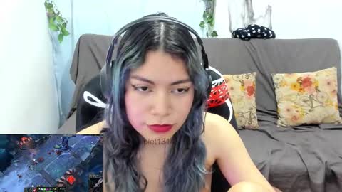 Vaiolet1314 online show from 03-08-26, 02:37