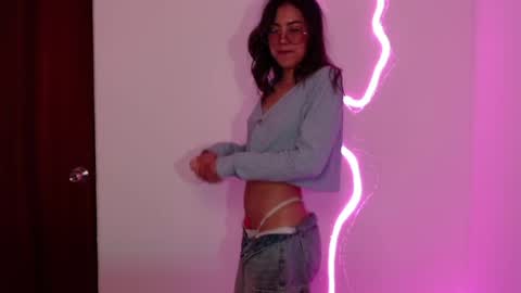 Hi I am Valcooky online show from 04-14-26, 01:22