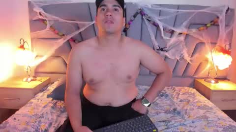 Samantha y Matt online show from 10-21-25, 03:40